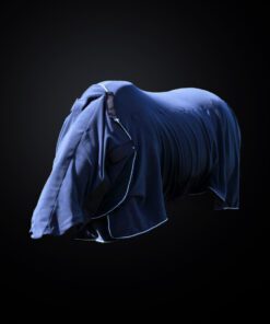 Horse rug Hocket in blue with blue edgeband on a horse image having the head down.